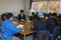 語学教育の先進校がCALLシステムを導入