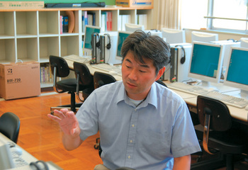 コンピュータの利活用を通じて「人との関わり」を学ぶ